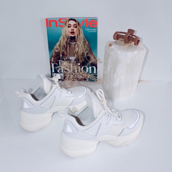 MICHAEL MICHAEL KORS Olympia Canvas + Leather Trainer - Picture 2 of 5